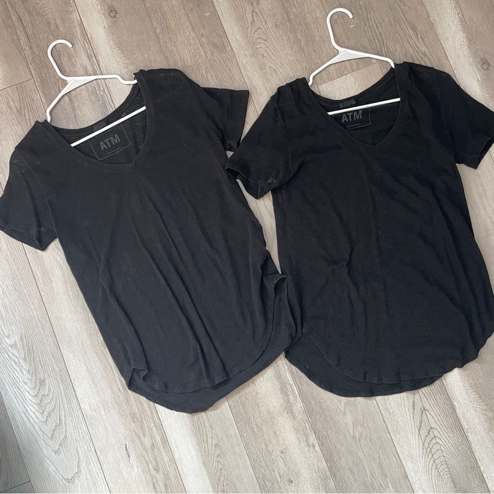 ATM Anthony Thomas Melillo Tshirts slub v neck set of 2 womens Black (medium)